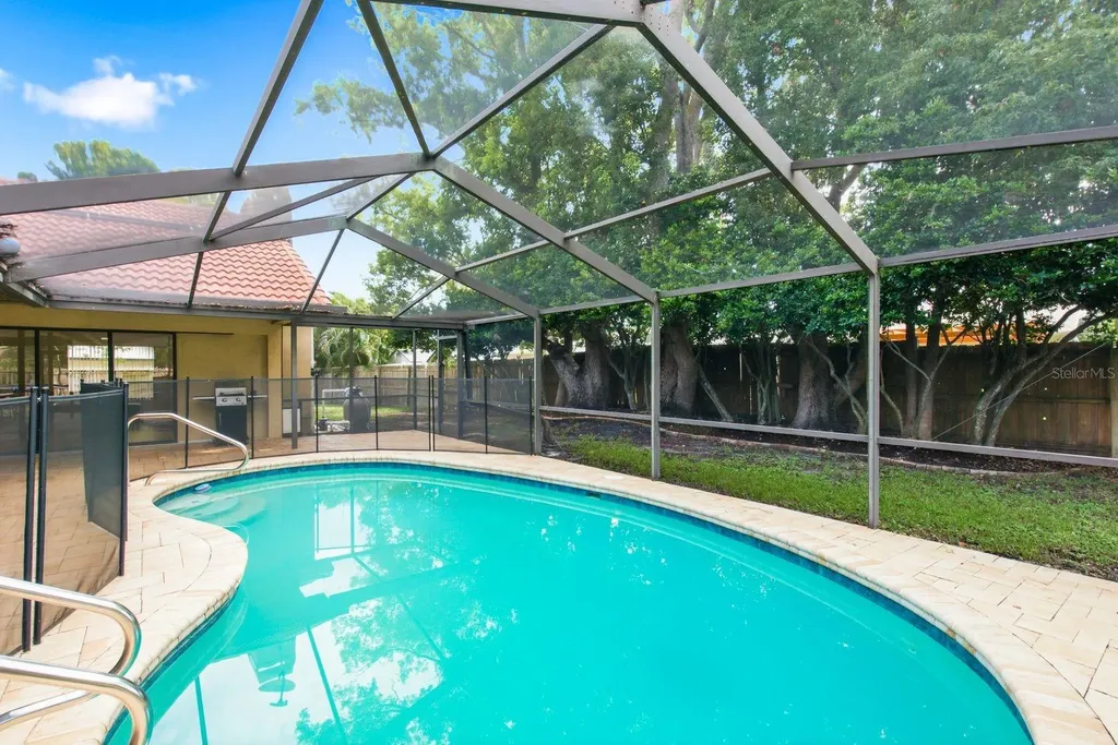 2729 Redford Court E Clearwater FL 33761