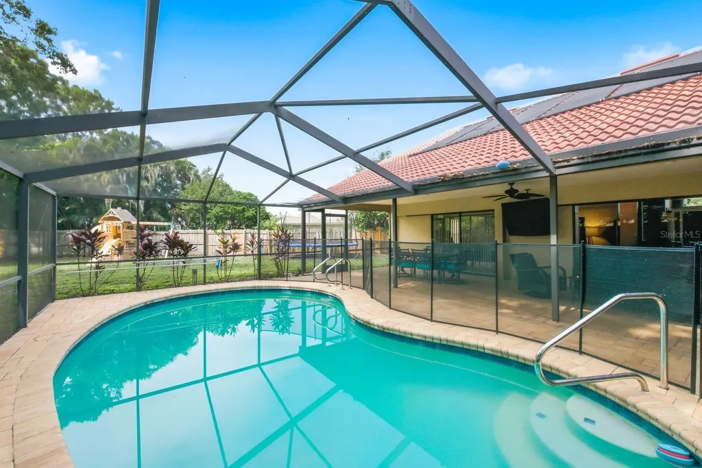 2729 Redford Court E Clearwater FL 33761