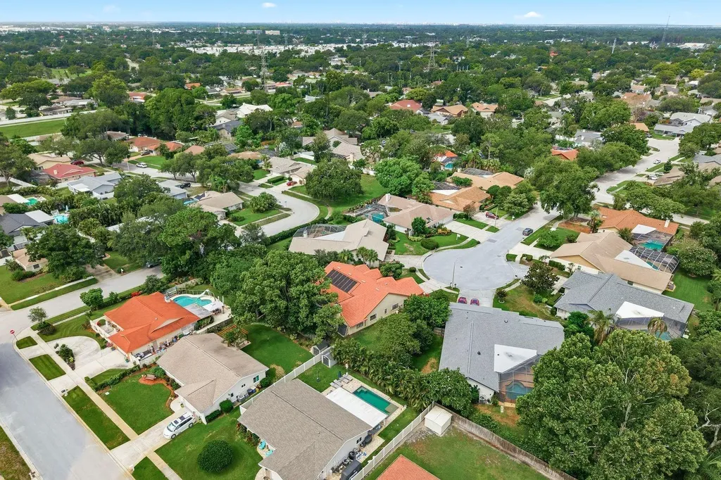 2729 Redford Court E Clearwater FL 33761