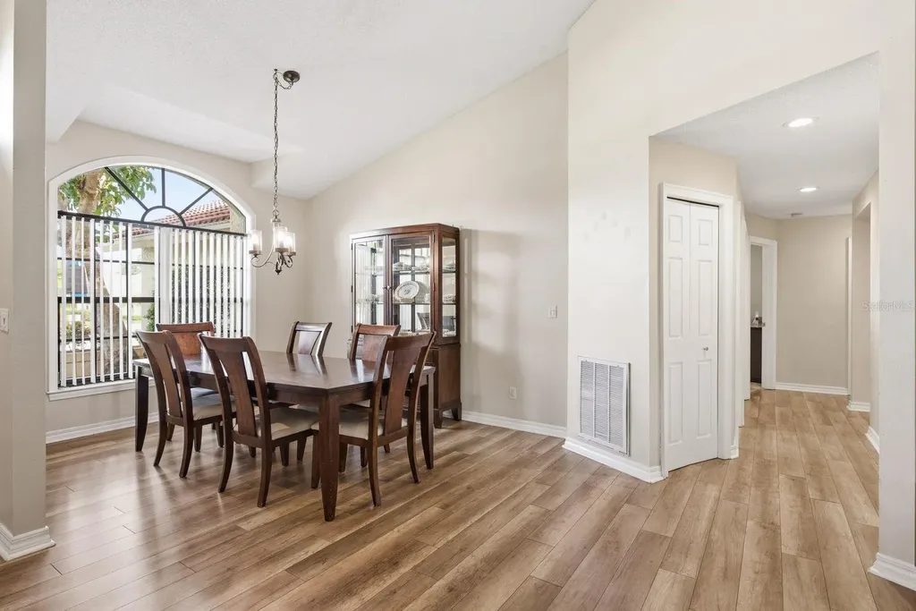 2729 Redford Court E Clearwater FL 33761