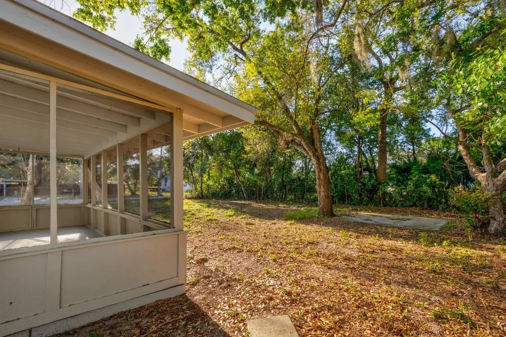 2436 Northland Road Mount Dora FL 32757