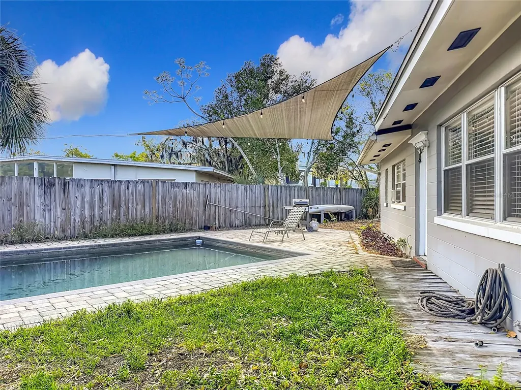 512 N Lakemont Avenue Winter Park FL 32792