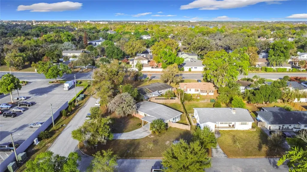 512 N Lakemont Avenue Winter Park FL 32792