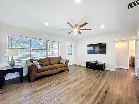 512 N Lakemont Avenue Winter Park FL 32792