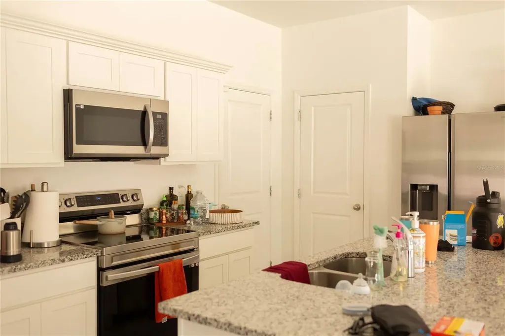 2015 Hemingway Circle Groveland FL 34736