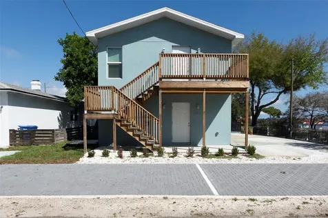 454 21st Street N St Petersburg FL 33713
