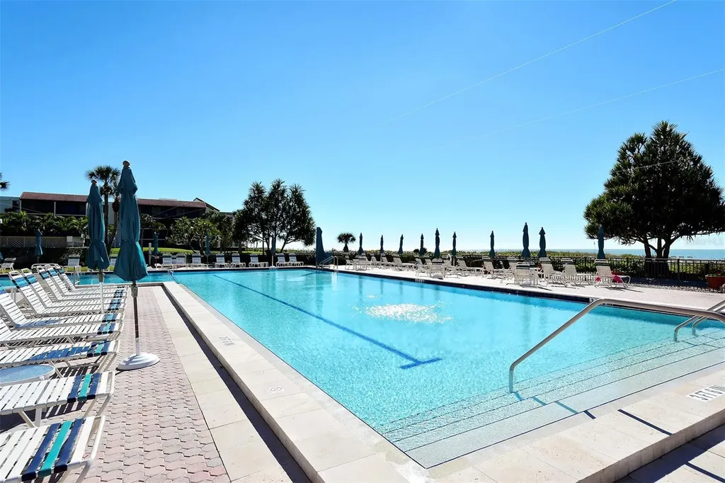 1925 Gulf Of Mexico Drive Longboat Key FL 34228