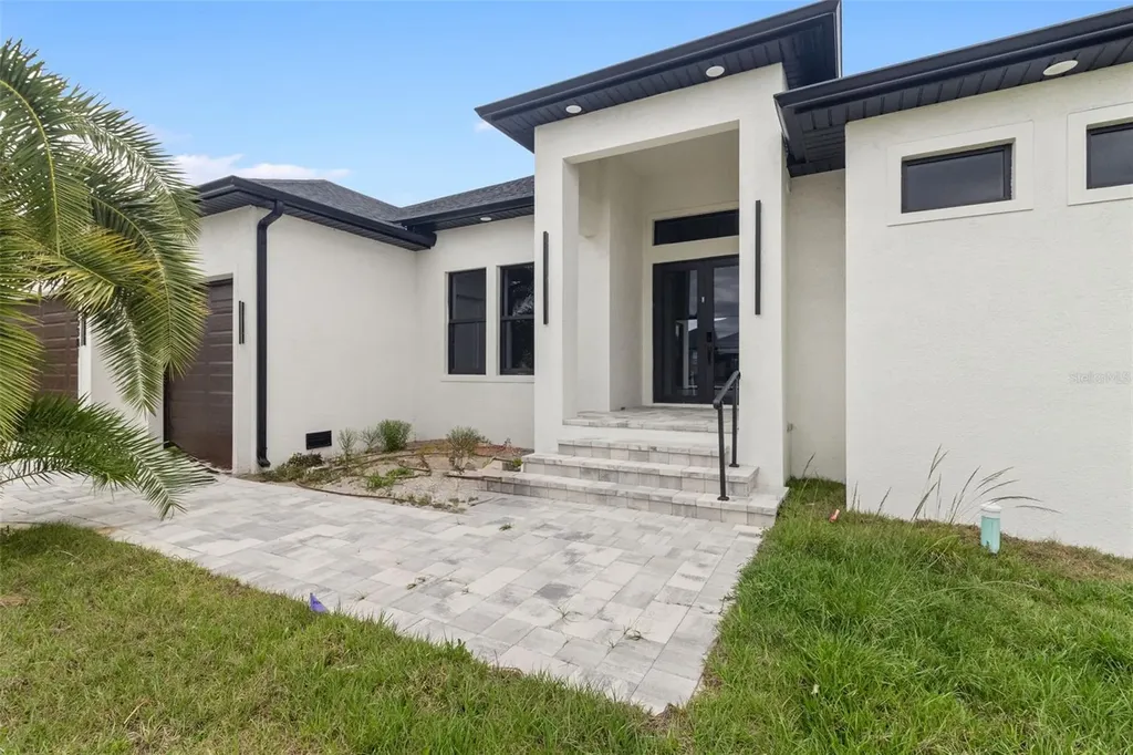 15381 Alsask Circle Port Charlotte FL 33981