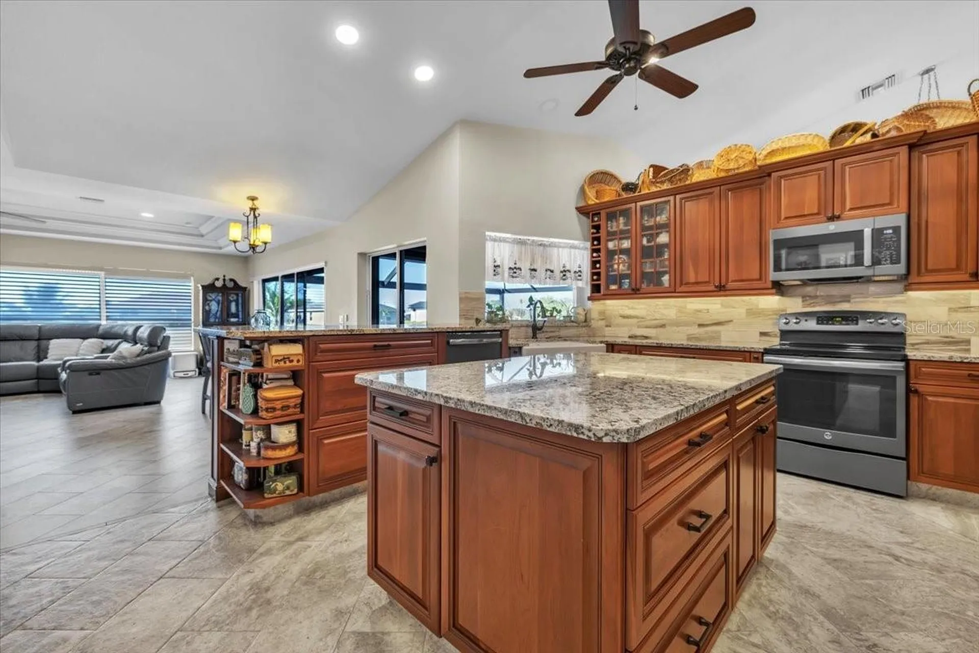 330 NE 20th Street Cape Coral FL 33909