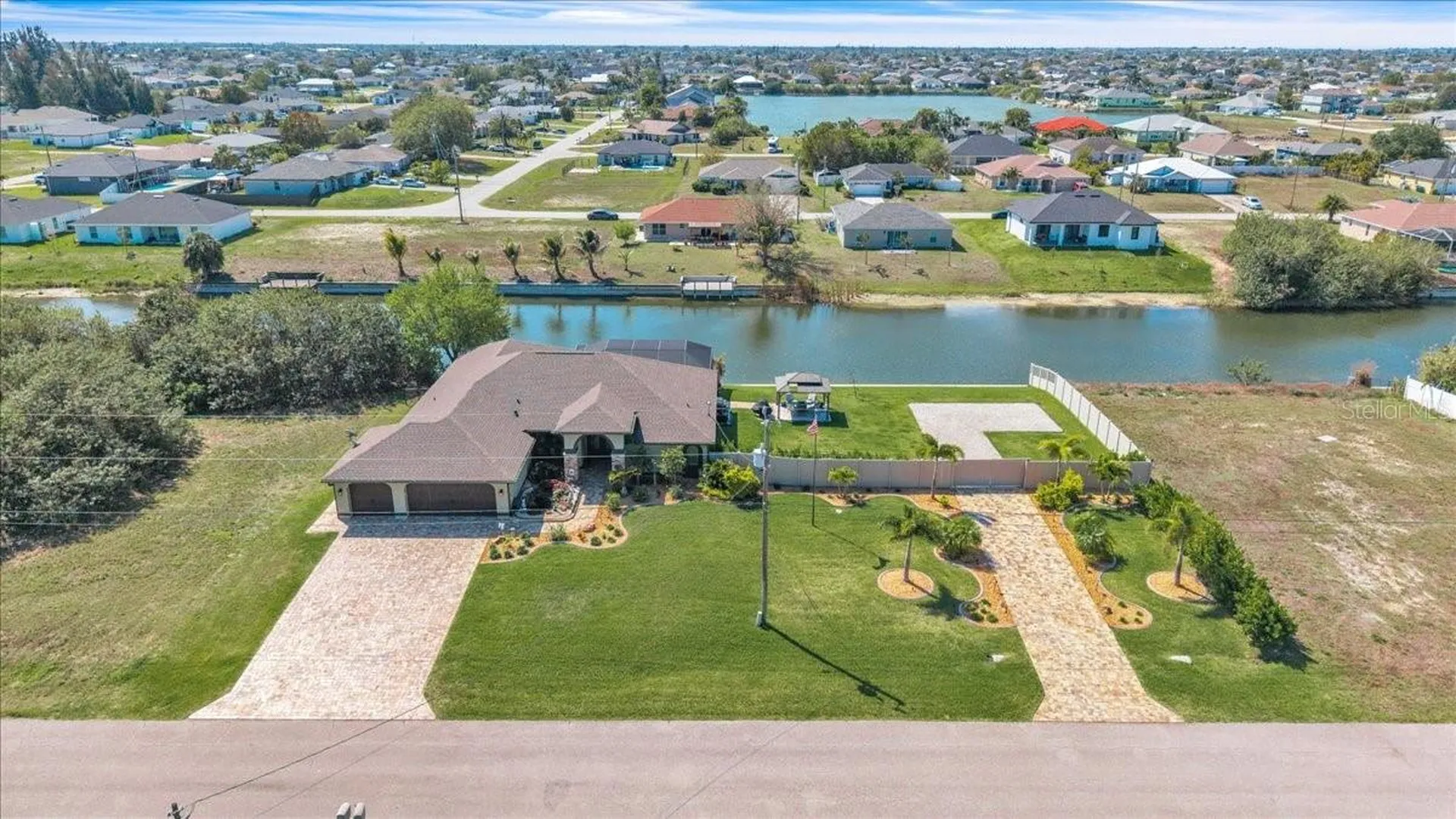 330 NE 20th Street Cape Coral FL 33909