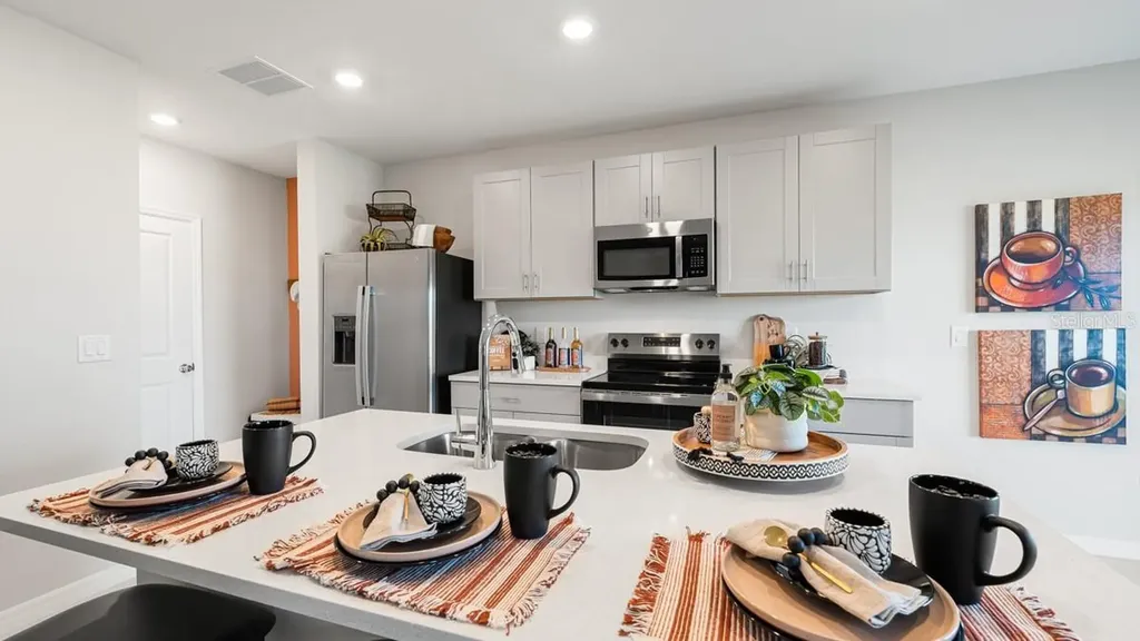 9329 Chiswell Trail Palmetto FL 34221
