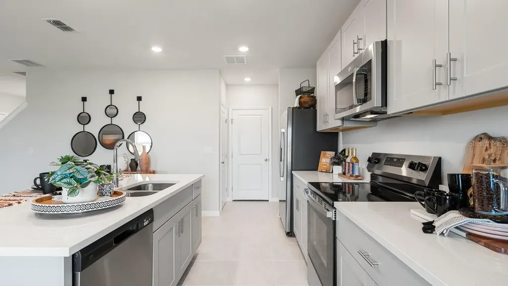 9329 Chiswell Trail Palmetto FL 34221