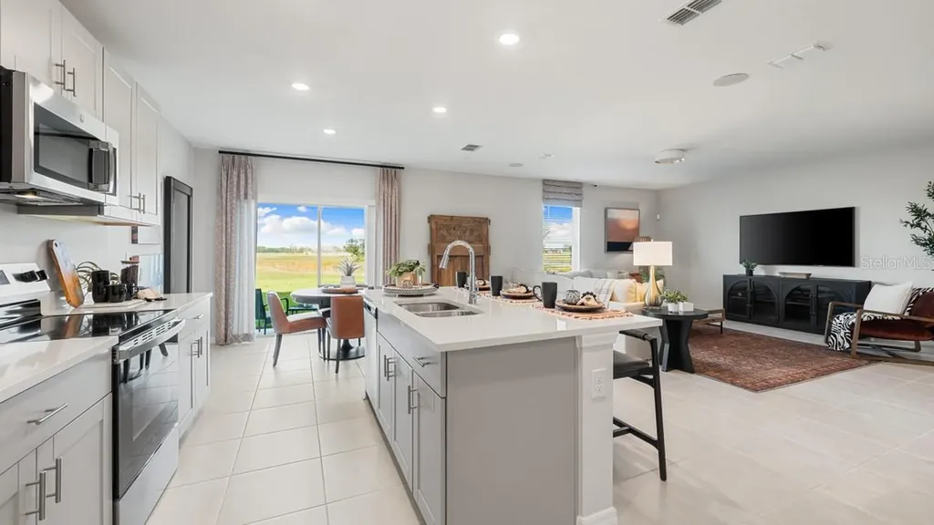 9329 Chiswell Trail Palmetto FL 34221