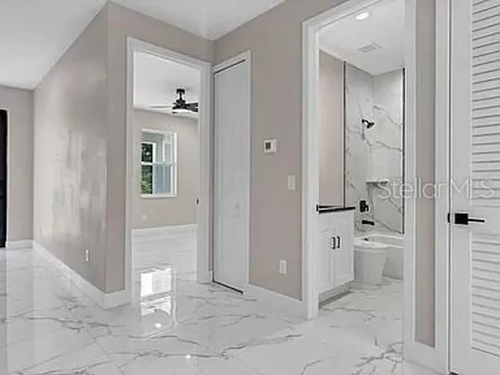 2835 60th Avenue N St Petersburg FL 33714