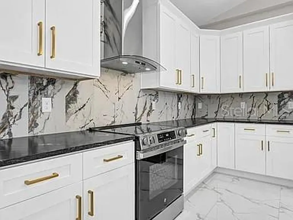 2835 60th Avenue N St Petersburg FL 33714