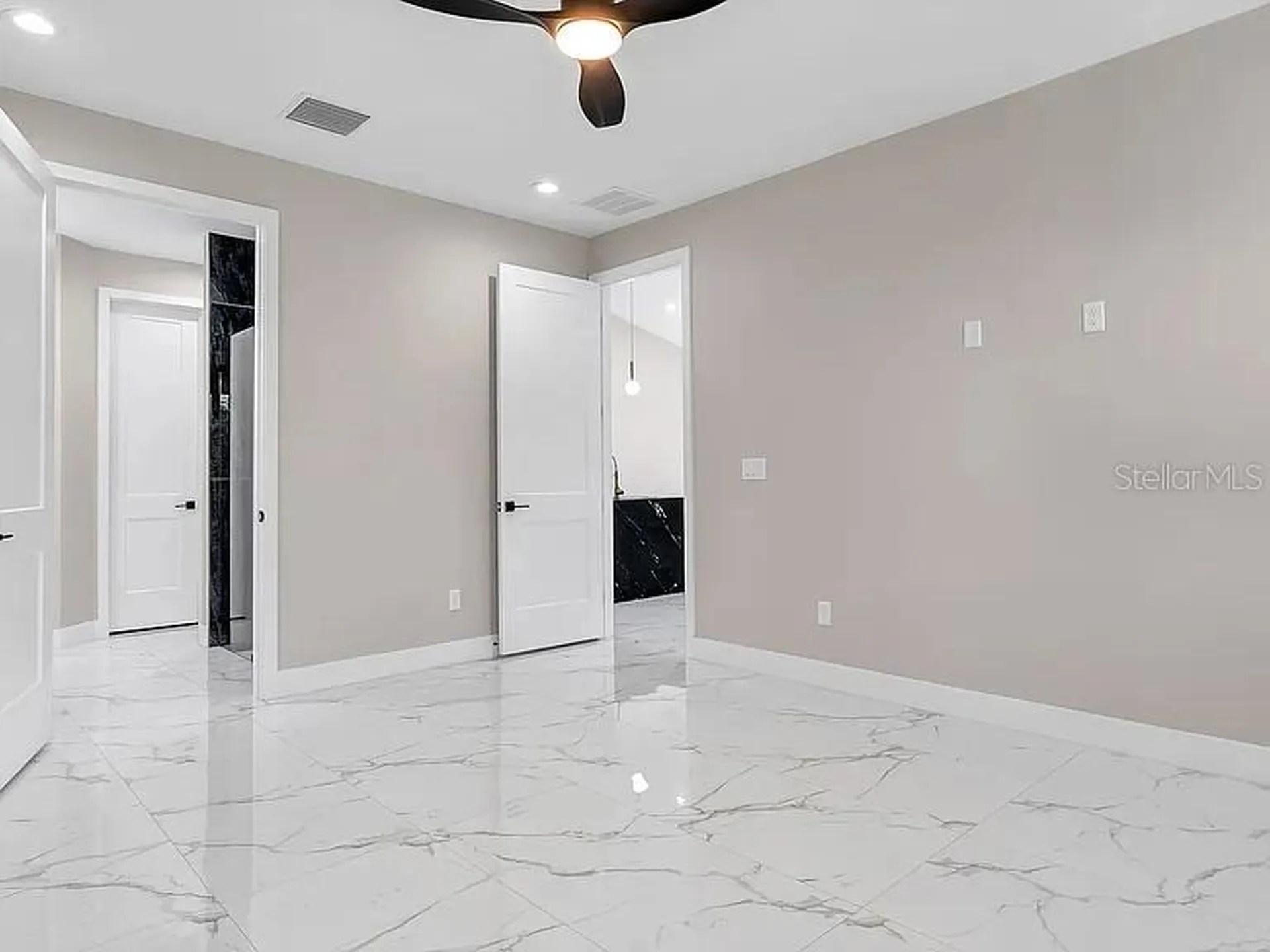 2835 60th Avenue N St Petersburg FL 33714