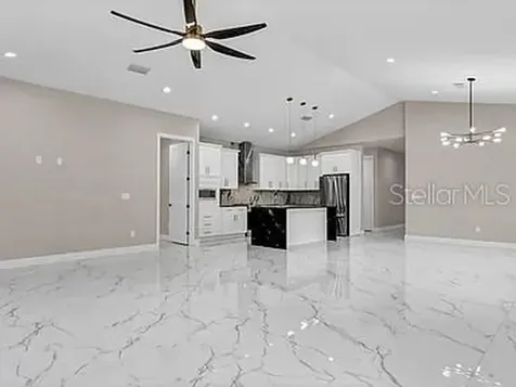 2835 60th Avenue N St Petersburg FL 33714