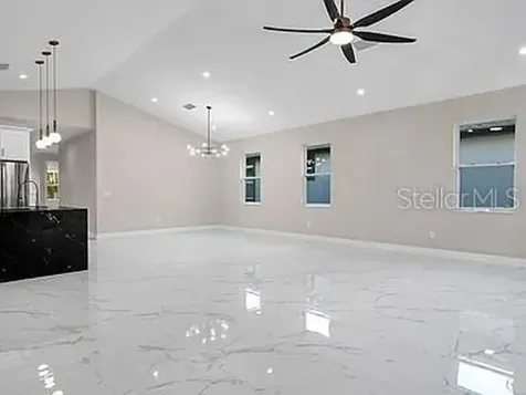 2835 60th Avenue N St Petersburg FL 33714