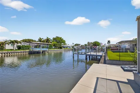 1435 48th Avenue NE St Petersburg FL 33703