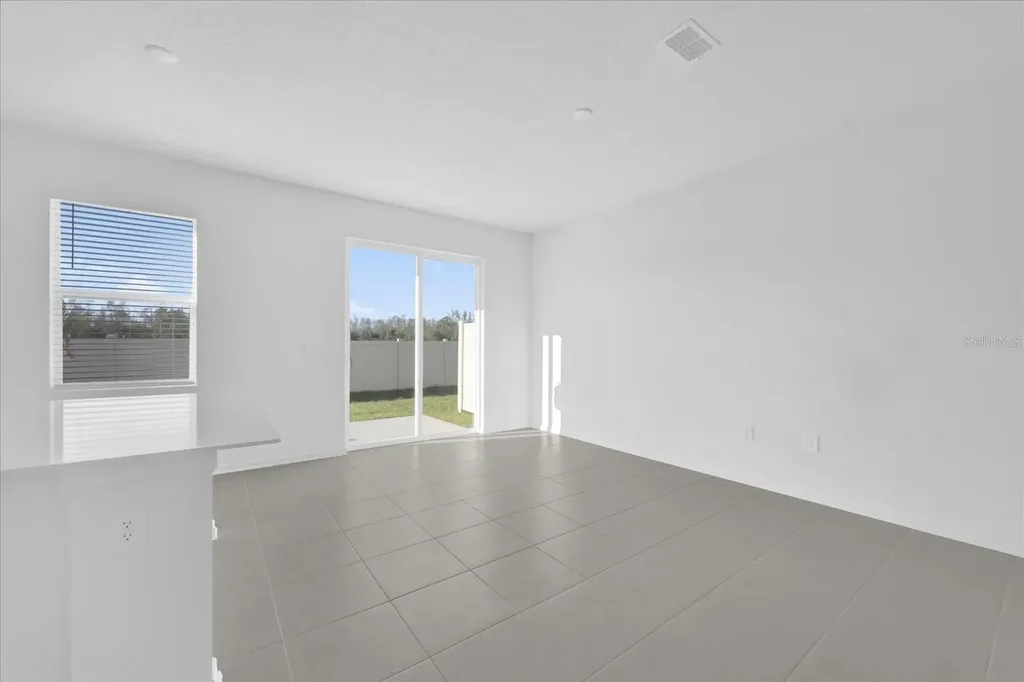 2602 Skyline Loop Kissimmee FL 34758