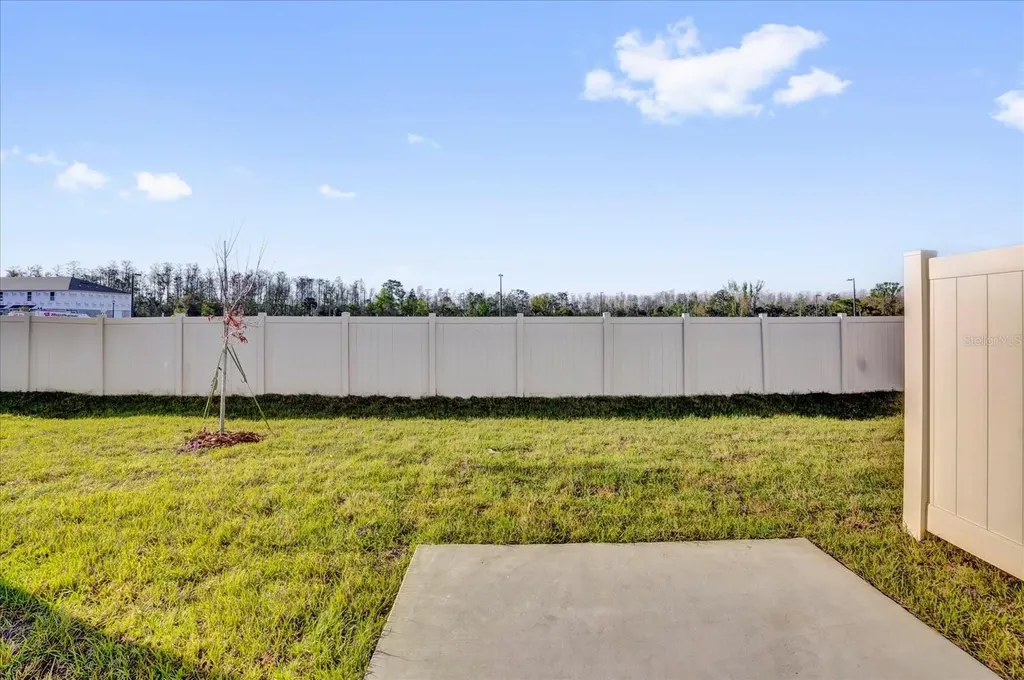 2602 Skyline Loop Kissimmee FL 34758