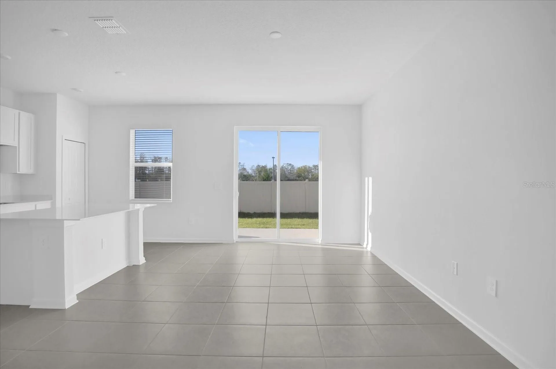 2602 Skyline Loop Kissimmee FL 34758
