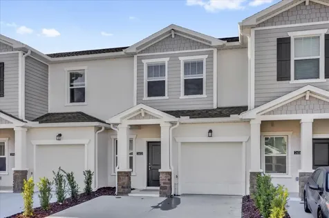 2602 Skyline Loop Kissimmee FL 34758