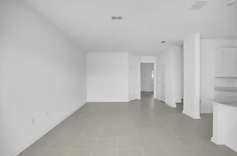 2602 Skyline Loop Kissimmee FL 34758