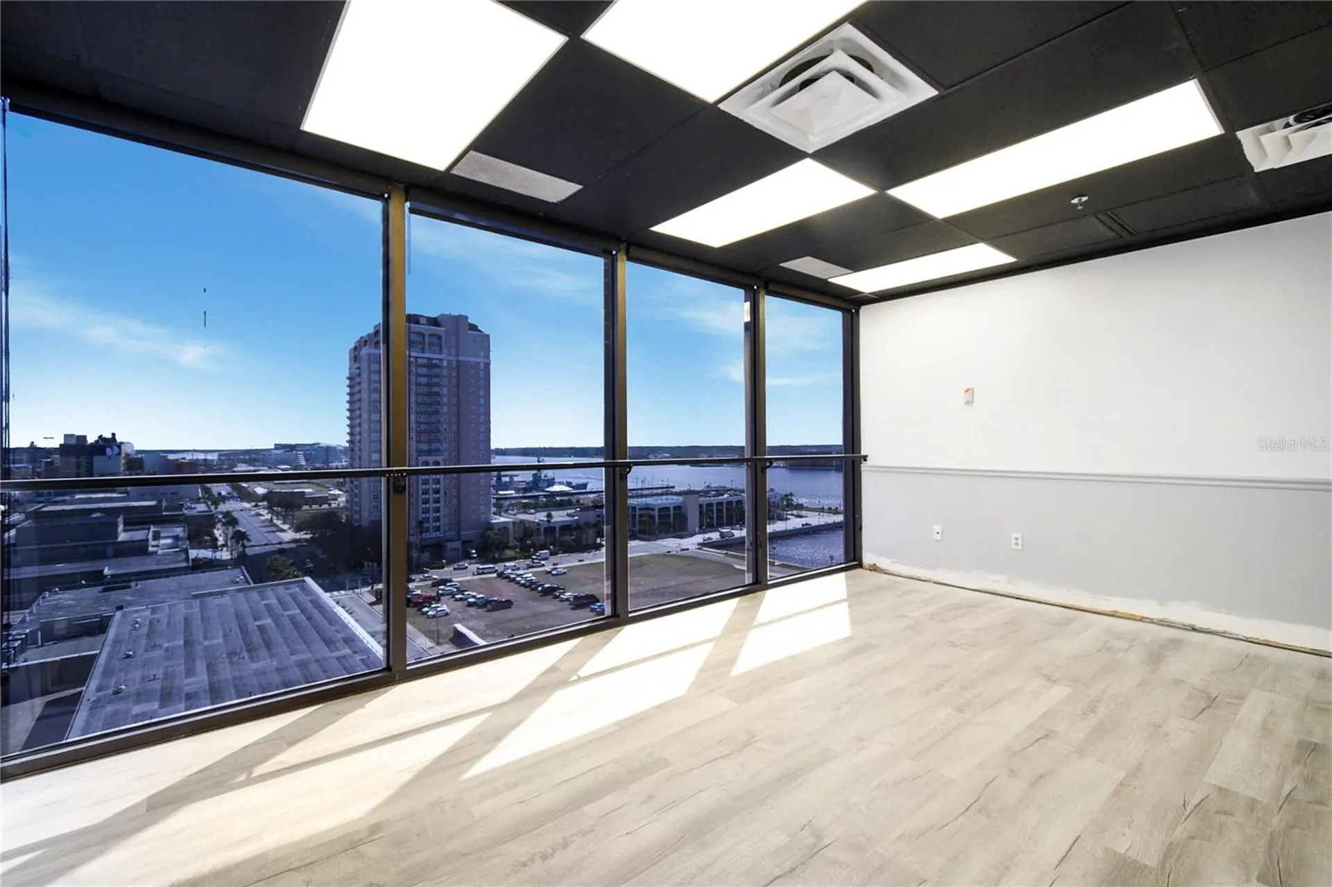 233 E Bay Street Jacksonville FL 32202