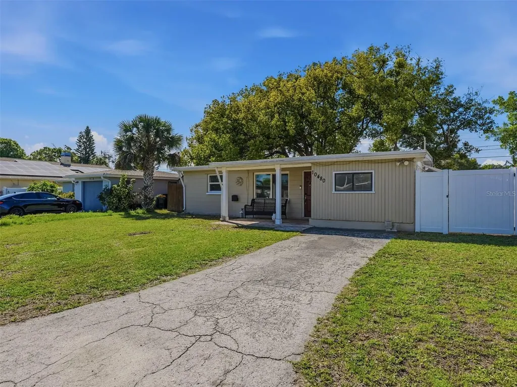 10480 111th Avenue Largo FL 33773