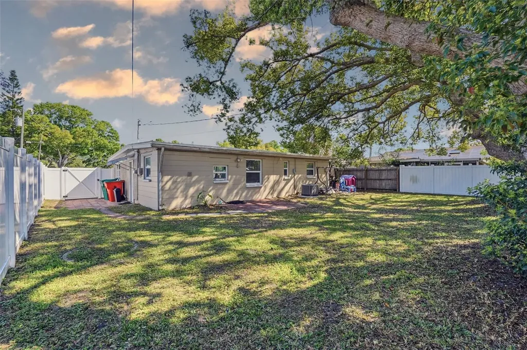 10480 111th Avenue Largo FL 33773