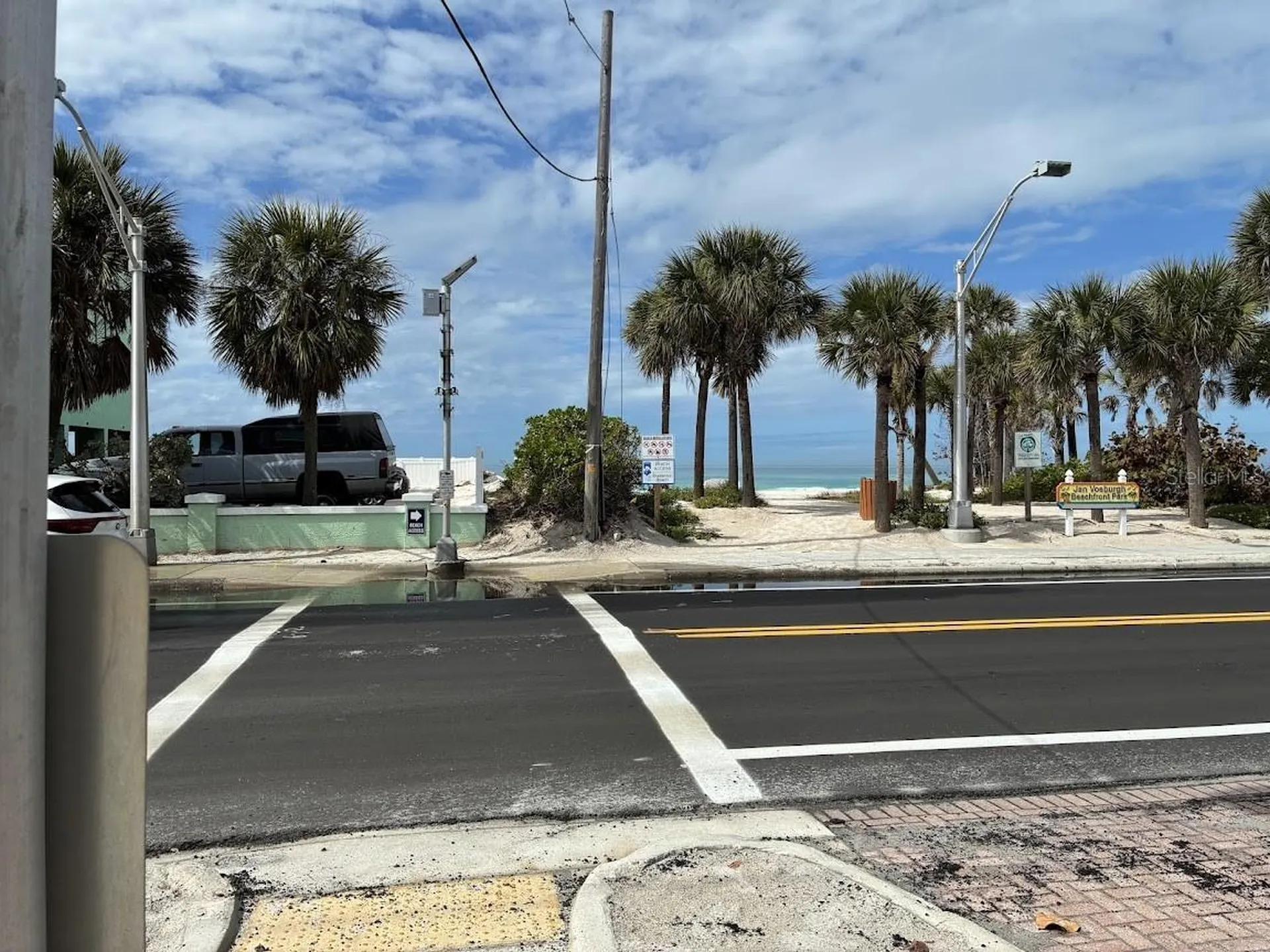 104 1st Street N Bradenton Beach FL 34217