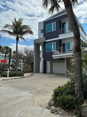 104 1st Street N Bradenton Beach FL 34217