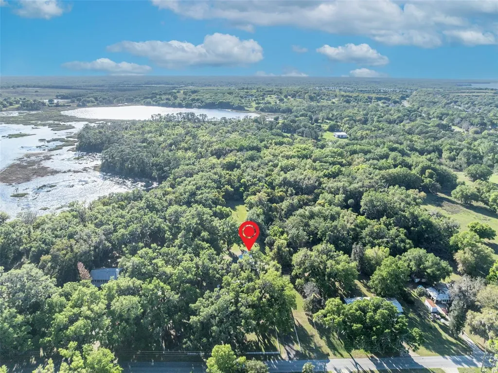 26721 Bloomfield Avenue Yalaha FL 34797
