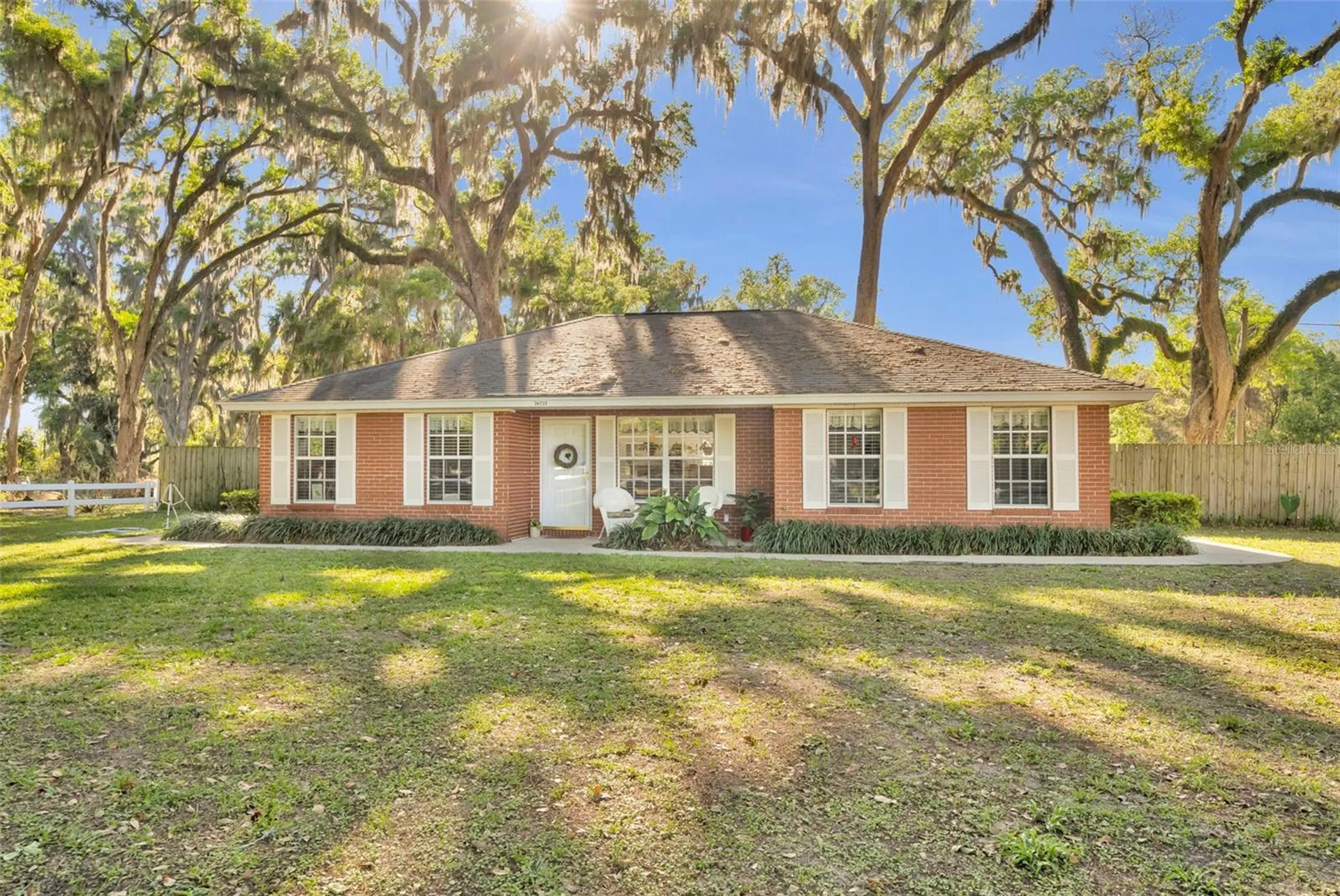 26721 Bloomfield Avenue Yalaha FL 34797