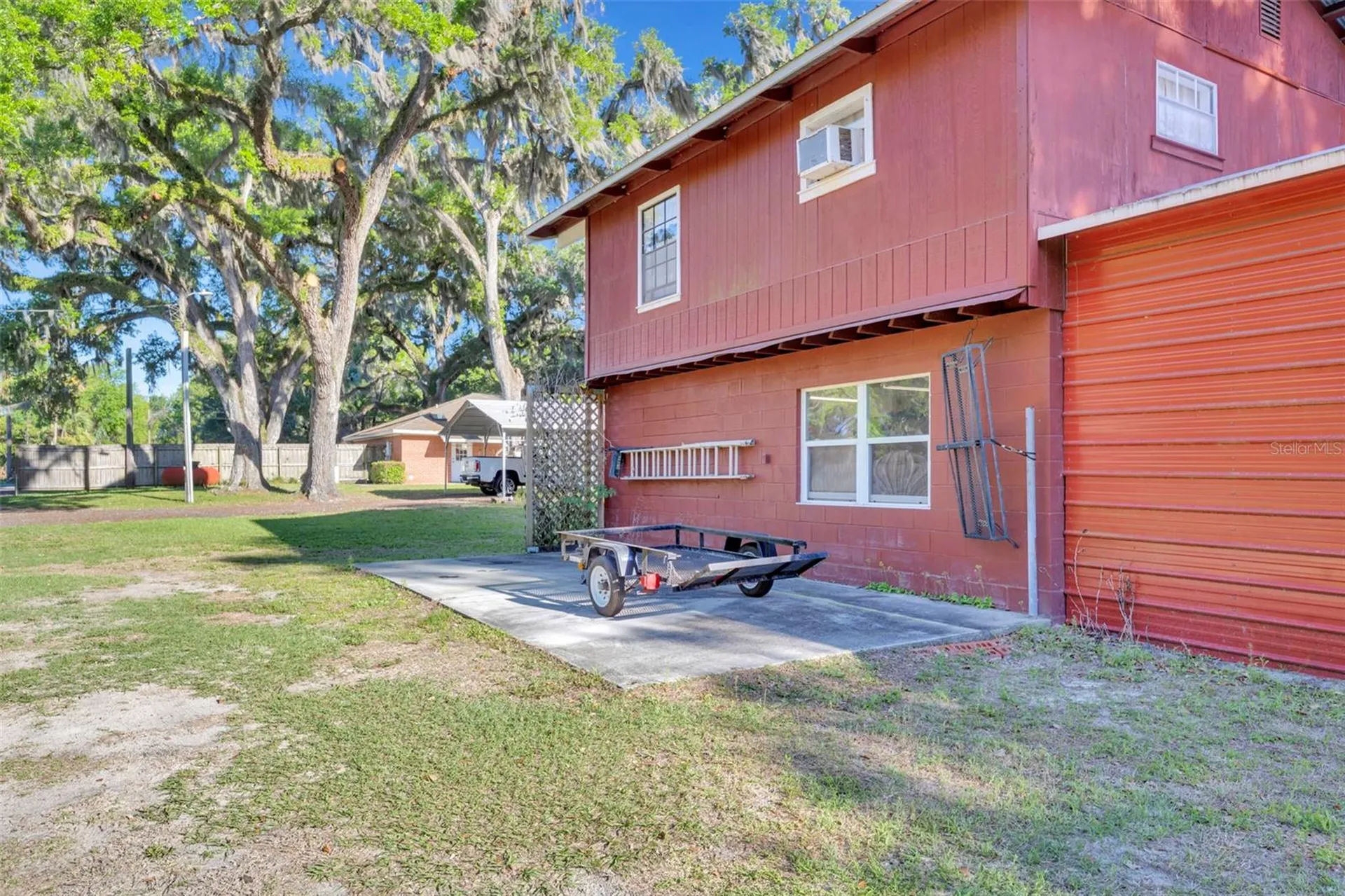 26721 Bloomfield Avenue Yalaha FL 34797