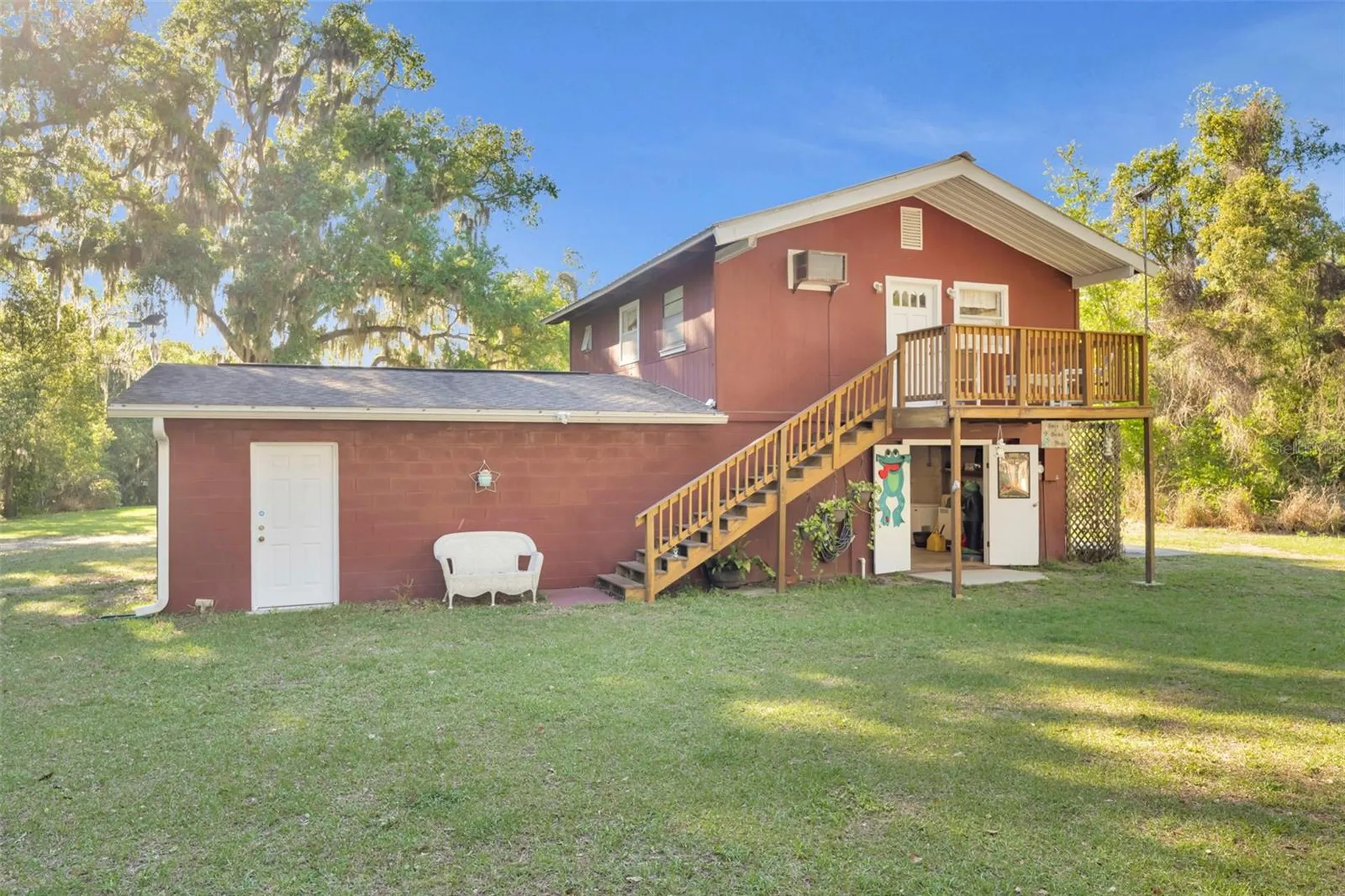 26721 Bloomfield Avenue Yalaha FL 34797
