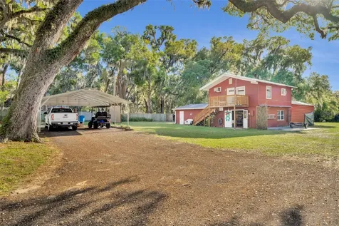 26721 Bloomfield Avenue Yalaha FL 34797