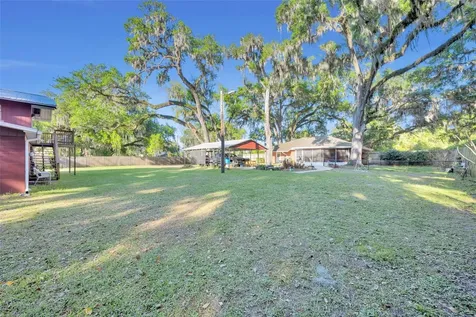 26721 Bloomfield Avenue Yalaha FL 34797