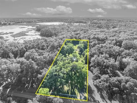 26721 Bloomfield Avenue Yalaha FL 34797