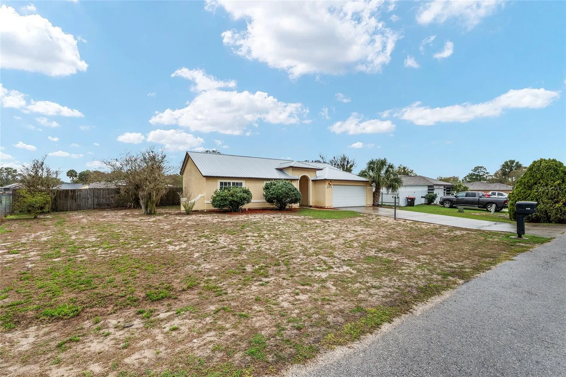 306 Oak Track Radial Ocala FL 34472