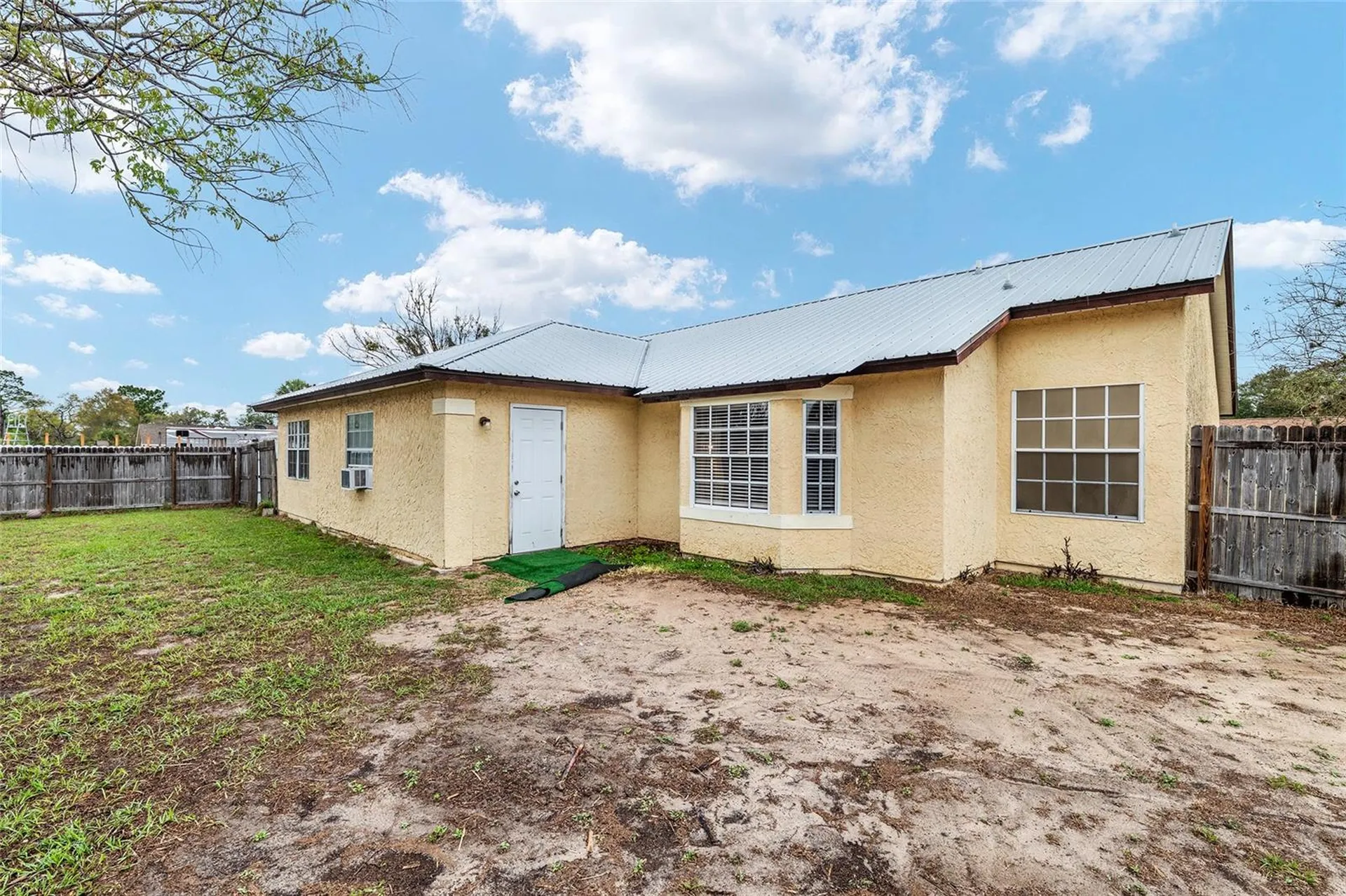 306 Oak Track Radial Ocala FL 34472