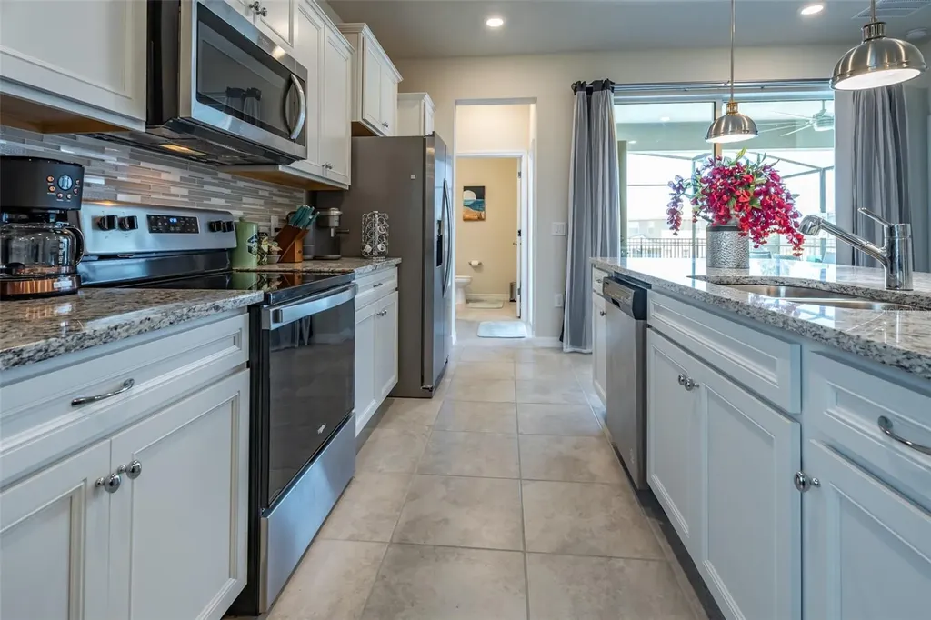 3811 Lana Avenue Davenport FL 33897