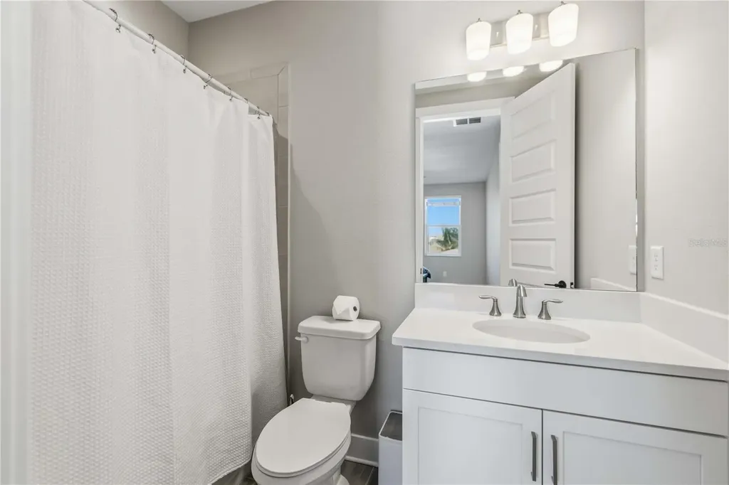 17109 Sweetwater Village Drive Lakewood Ranch FL 34211