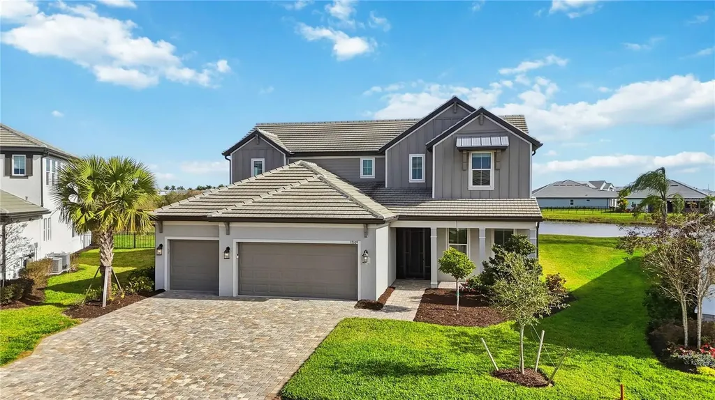 17109 Sweetwater Village Drive Lakewood Ranch FL 34211