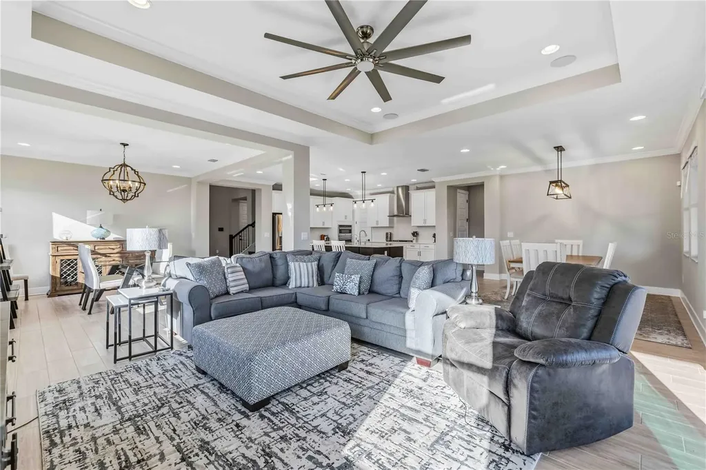 17109 Sweetwater Village Drive Lakewood Ranch FL 34211