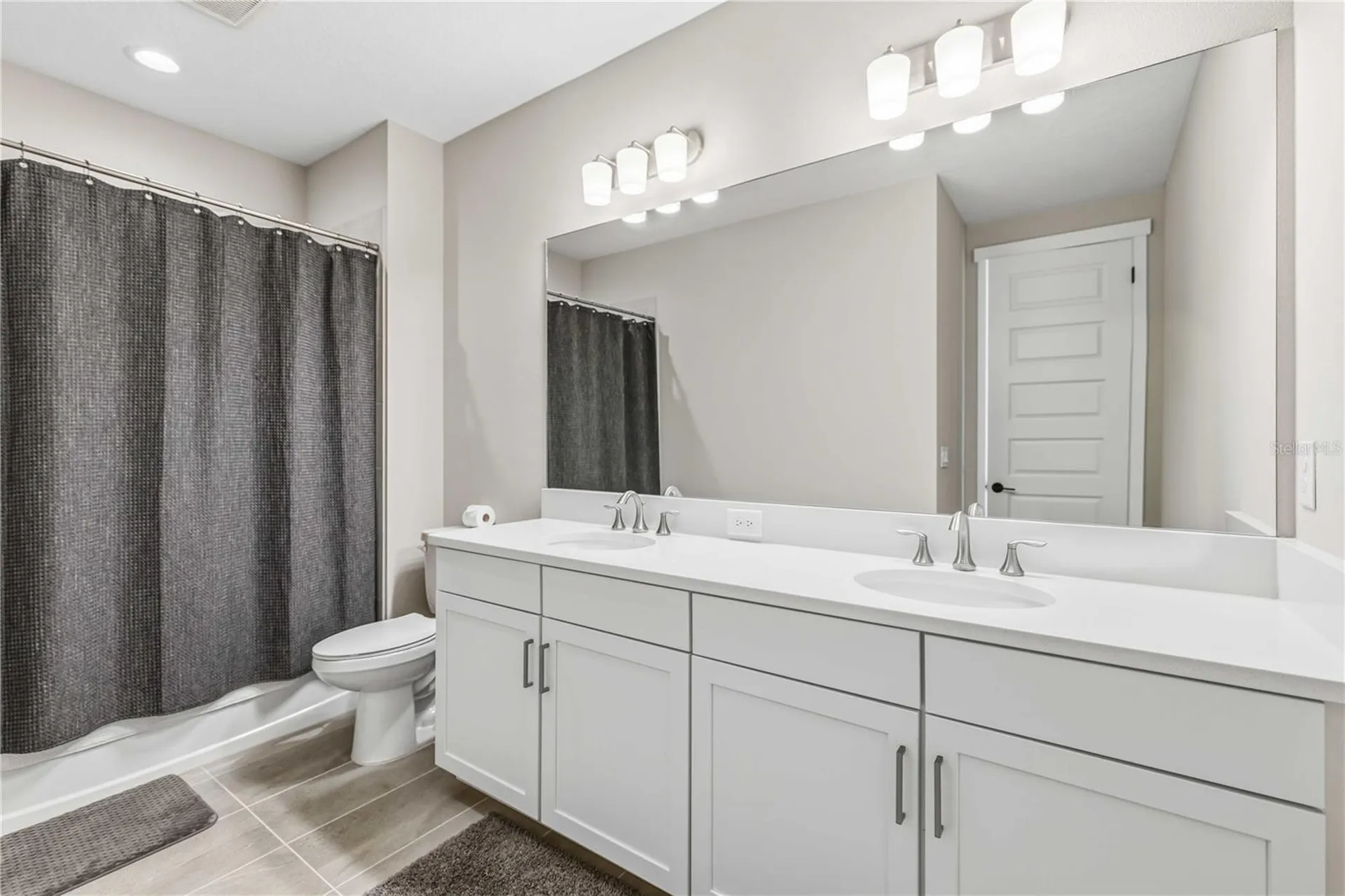 17109 Sweetwater Village Drive Lakewood Ranch FL 34211