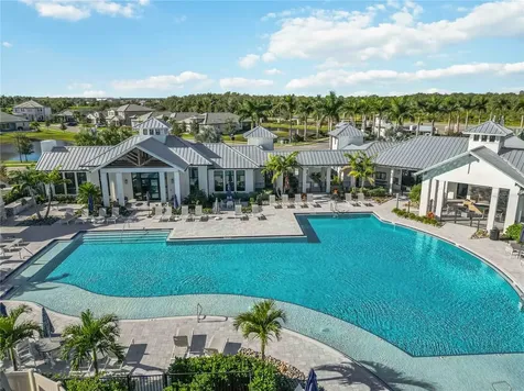 17109 Sweetwater Village Drive Lakewood Ranch FL 34211