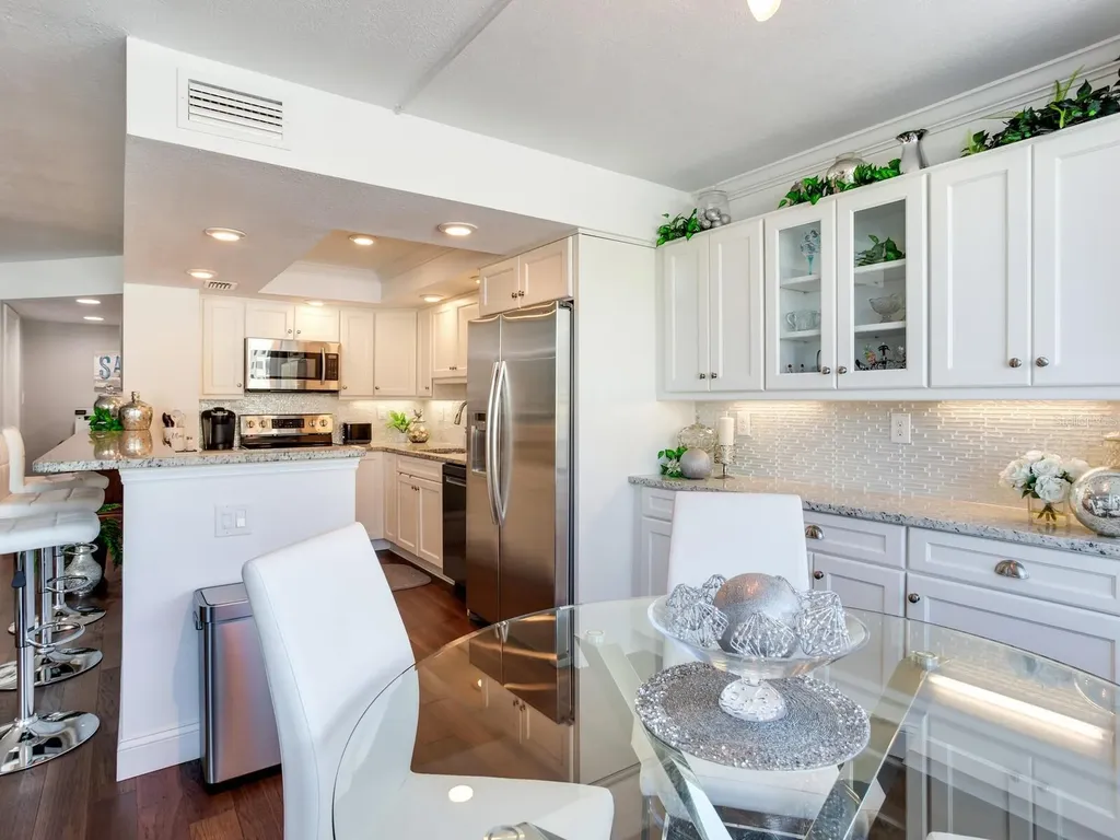 660 Island Way Clearwater Beach FL 33767