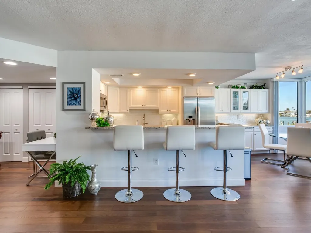 660 Island Way Clearwater Beach FL 33767